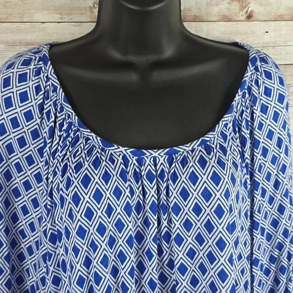 Michael Kors | Top | Soft Fabric | Blue | Size M | Long Sleeves - Picture 3 of 6